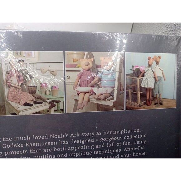 Noah's Ark: Sewing, Quilting & Applique, For You & Your Home Rasmussen Hardcover - Picture 7 of 9